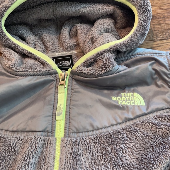 Girls north face - Picture 2 of 3